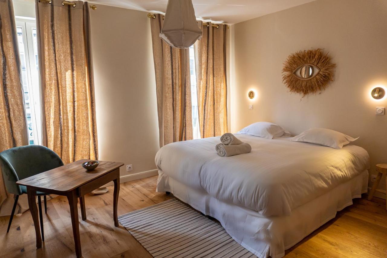 Les Nids Perches - Rue Sainte Croix Apartman Mortagne-au-Perche Kültér fotó