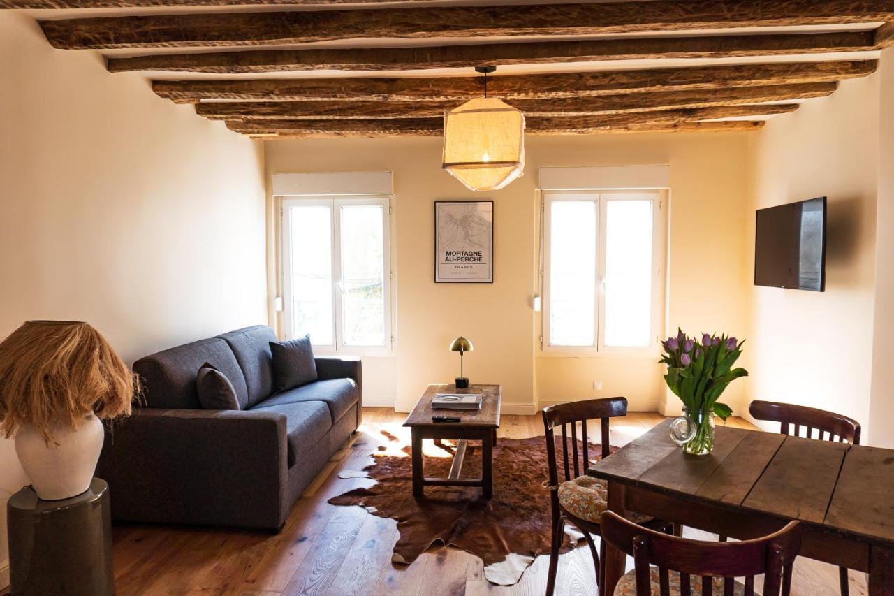 Les Nids Perches - Rue Sainte Croix Apartman Mortagne-au-Perche Kültér fotó