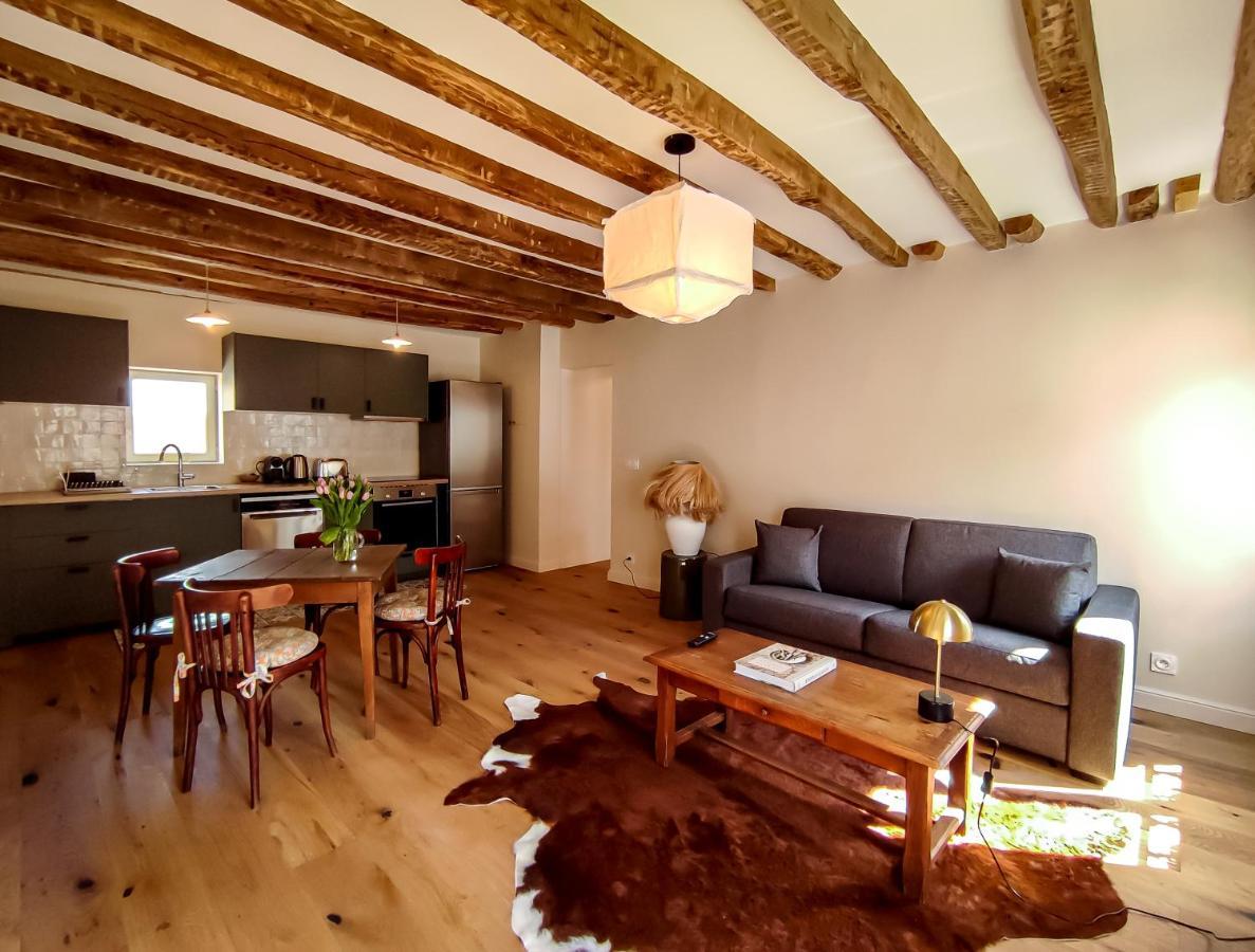 Les Nids Perches - Rue Sainte Croix Apartman Mortagne-au-Perche Kültér fotó